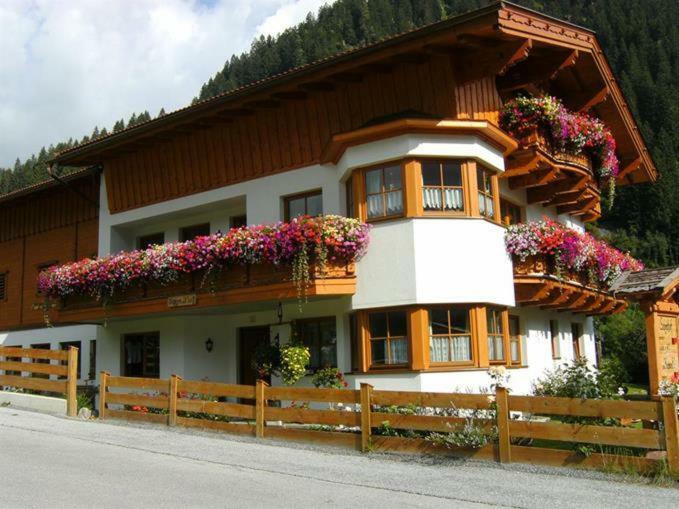 Saegehof Hotel Neustift im Stubaital Kültér fotó